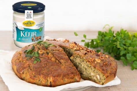 Gâteau salé - cake noisettes